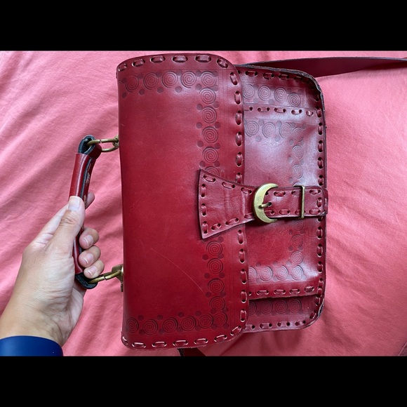 Crossbody red leather bag - Picture 1 of 16